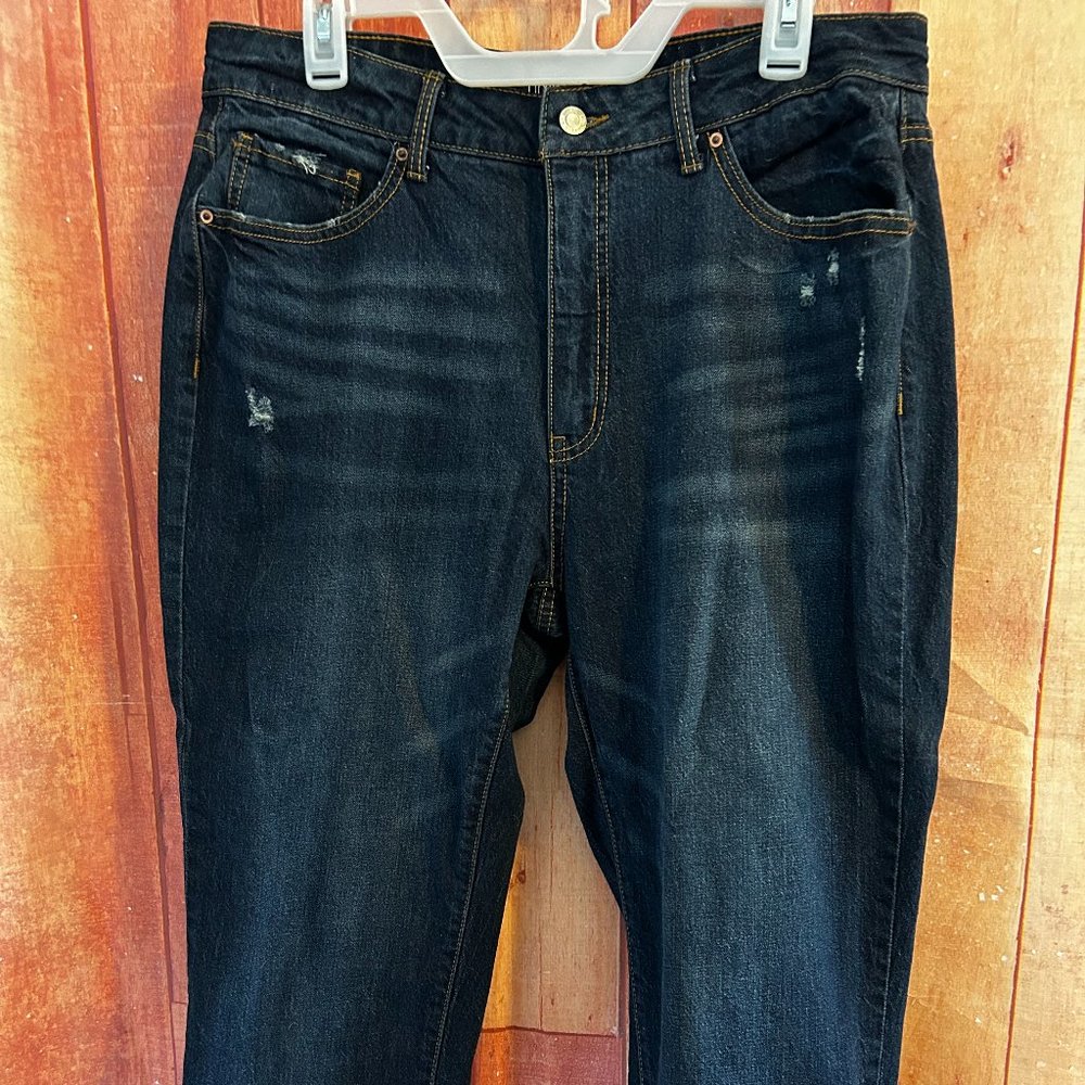 NWT Time and Tru Women's Straight Crop Blue Jeans Size 16